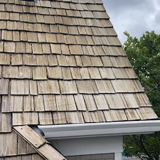 Cedar-Shake-Roof-Cleaning-in-Vancouver-Trust-Wow-Wash-360-for-Expert-Care 2