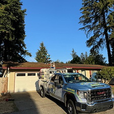 Roof-Cleaning-in-Vancouver-Wow-Wash-360-Revitalizes-and-Protects-Your-Home 1